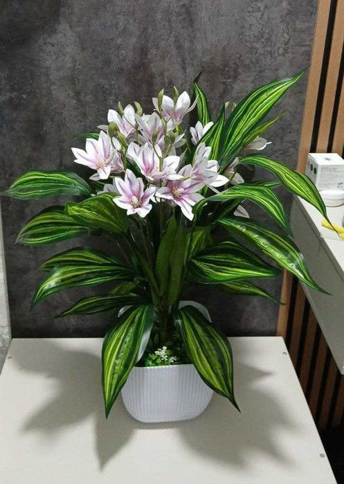 Suniy gullar padarkaga