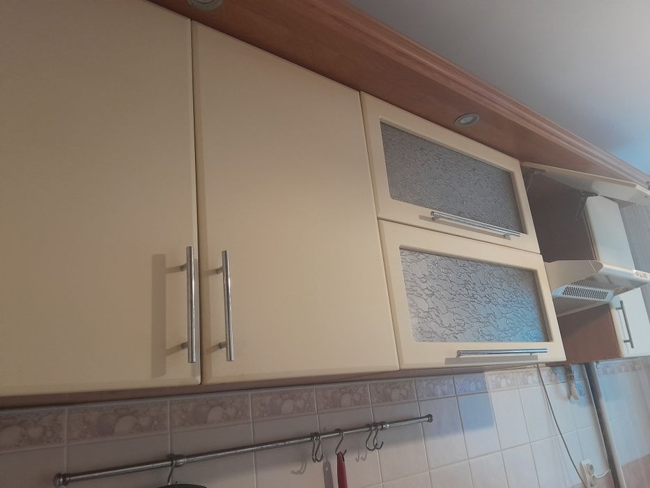 Бесплатно отдам кухню
