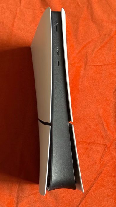 Playstation 5 с 2 джойстиками