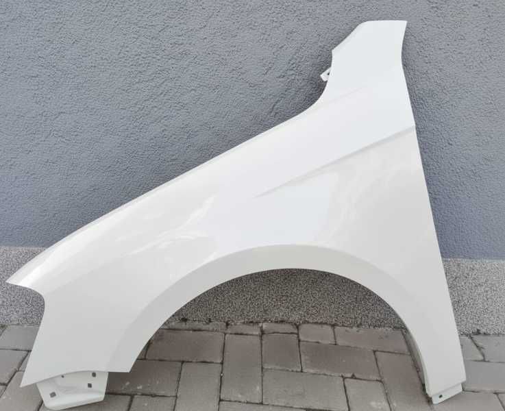 Aripa Fata Stanga VW Passat B7 An 2011-2014 Vopsita Alb