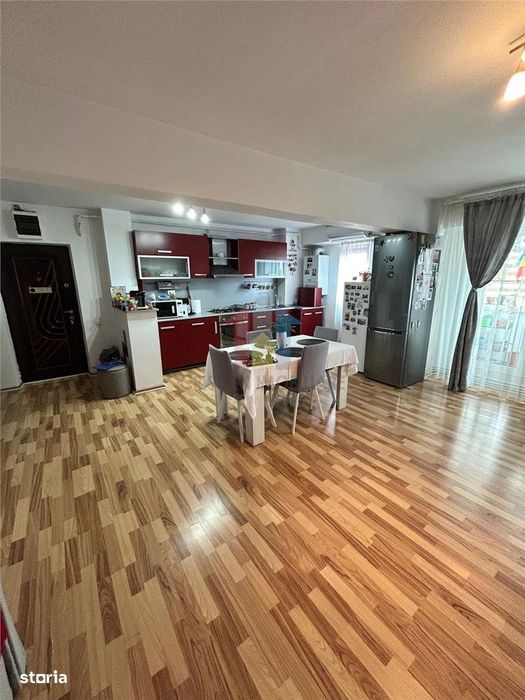 3 camere, Bloc cu lift, decomandat, 81 mp, Dorobanti - Bariera — fotografia 1