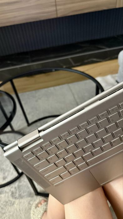 Laptop Lenovo Yoga C740-14IML