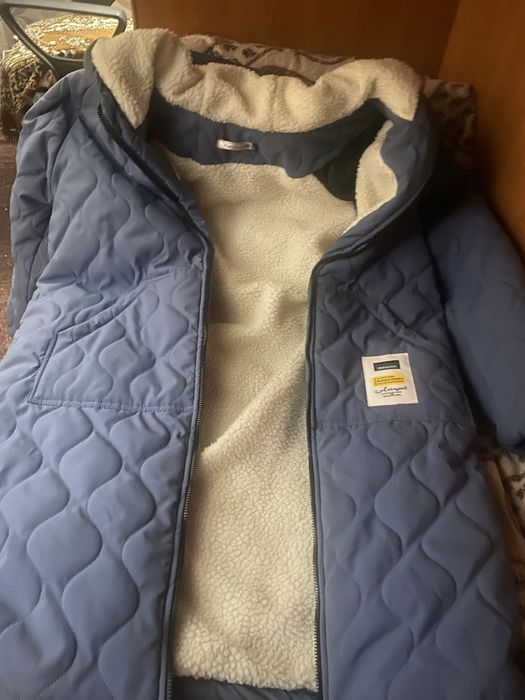 Продаю зимнюю куртку