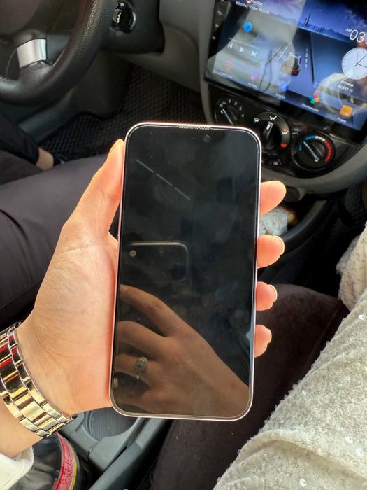 Iphone 15 plus sotiladi srochno