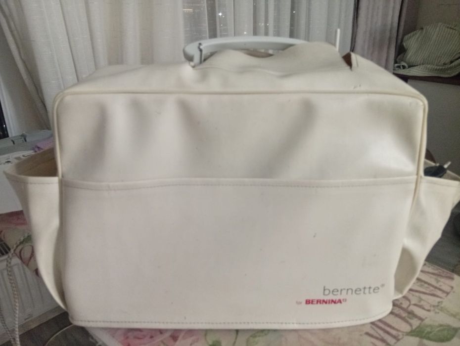 Швейная машинка Бернина