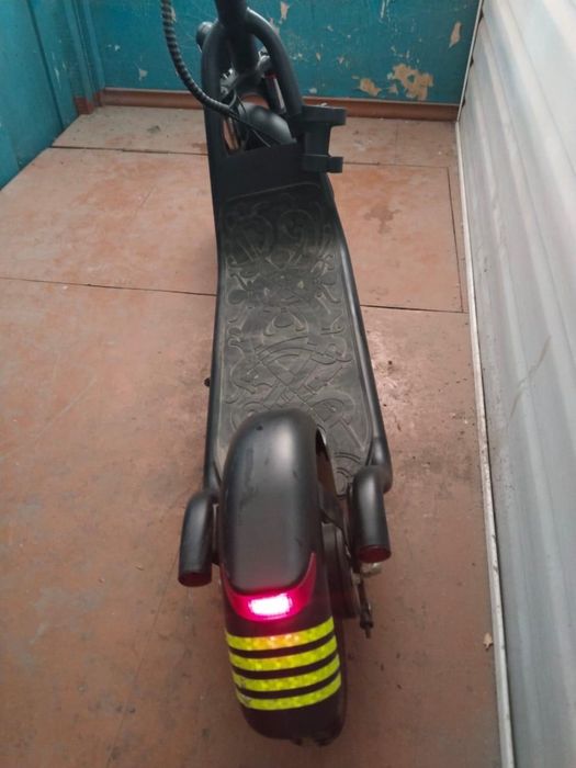 Электро самокат Tribe drakkar