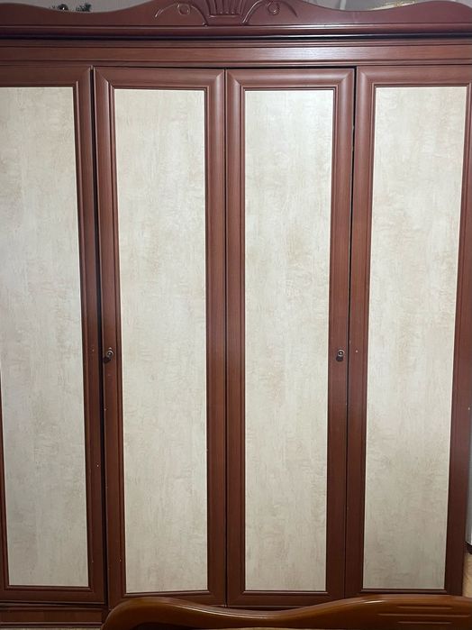 Спальный гарнитур