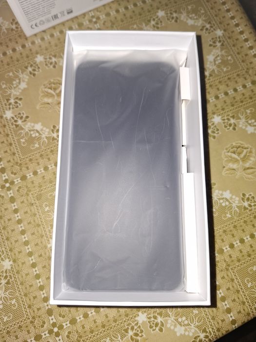 Продам Redmi 15. Срочно.