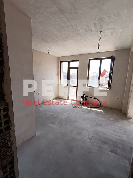 Продава се Многостаен апартамент в Поморие - 118 кв.м за 1500 €/кв.м - Снимка #8