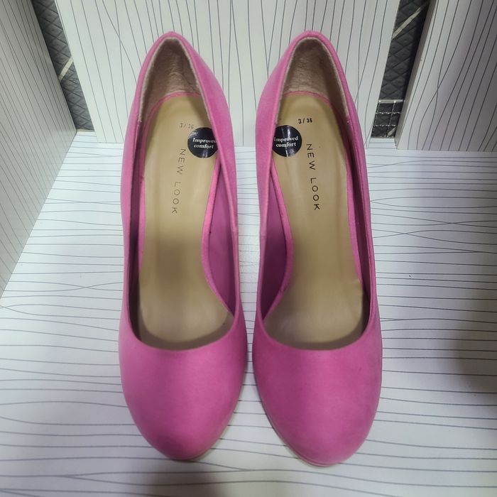 Продаются  красивые туфли