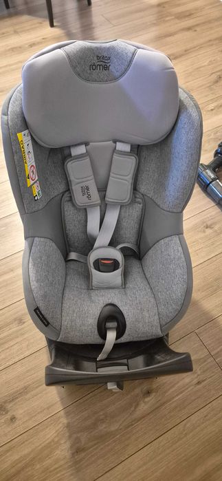 Scaun Britax Romer Dual Fix M