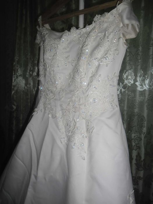 продам платье свадебное