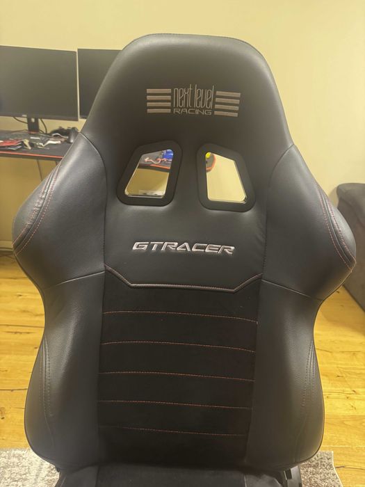 Волан с педали Thrustmaster t300 gt + стойка NLR GTRACER + скоростна