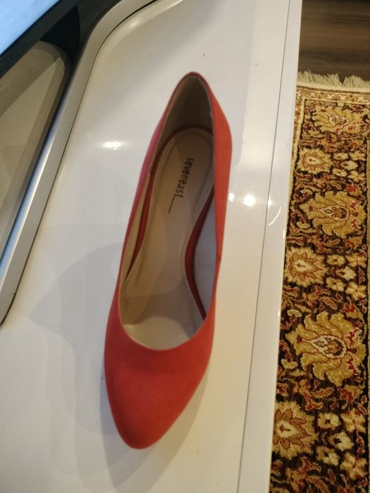 Pantofi stiletto noi