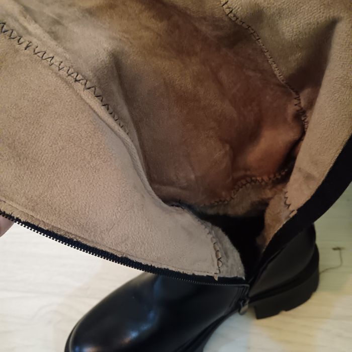 Продам зимние сапоги