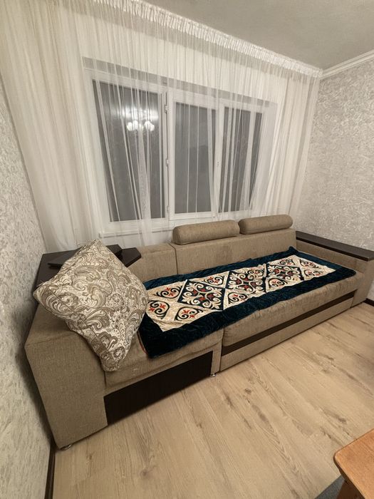 Раскладной диван в хорошем качестве