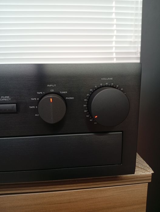 Усилвател YAMAHA AX-1070 Флагманът на серията