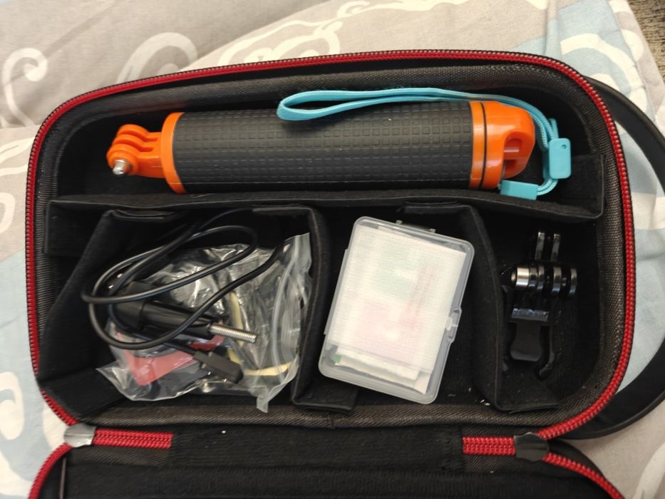 Продам go pro11  в отличном сост. Стекла наклеины