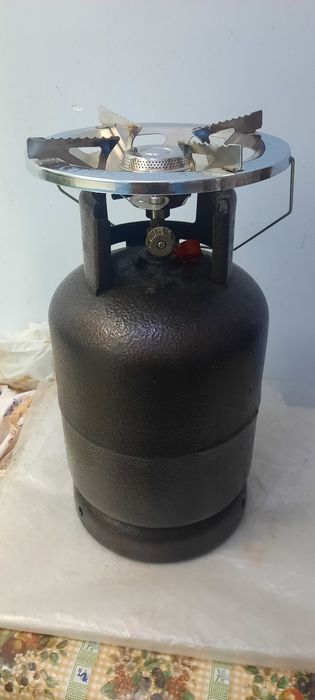 Газовый баллон сгорелкой