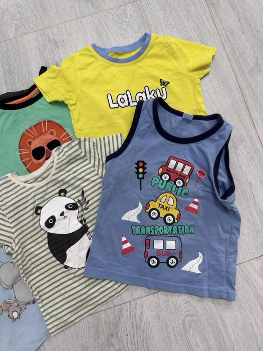 Детские футболки на 8-12 месяцев