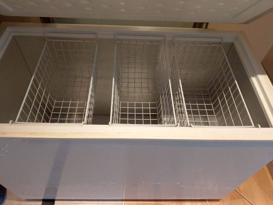 Продам морозильник