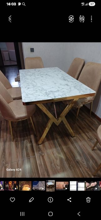 Стол со стульями