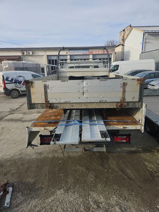 Bena basculabila Iveco Daily