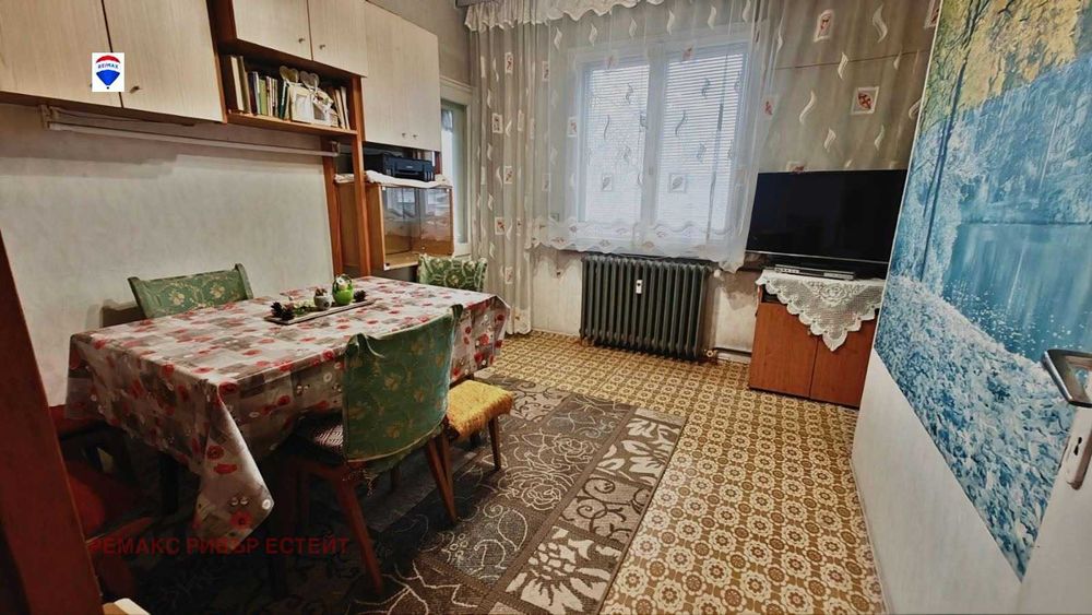 Продава се Четиристаен апартамент в Русе, Здравец - 99 кв.м за 613 €/кв.м - Снимка #1