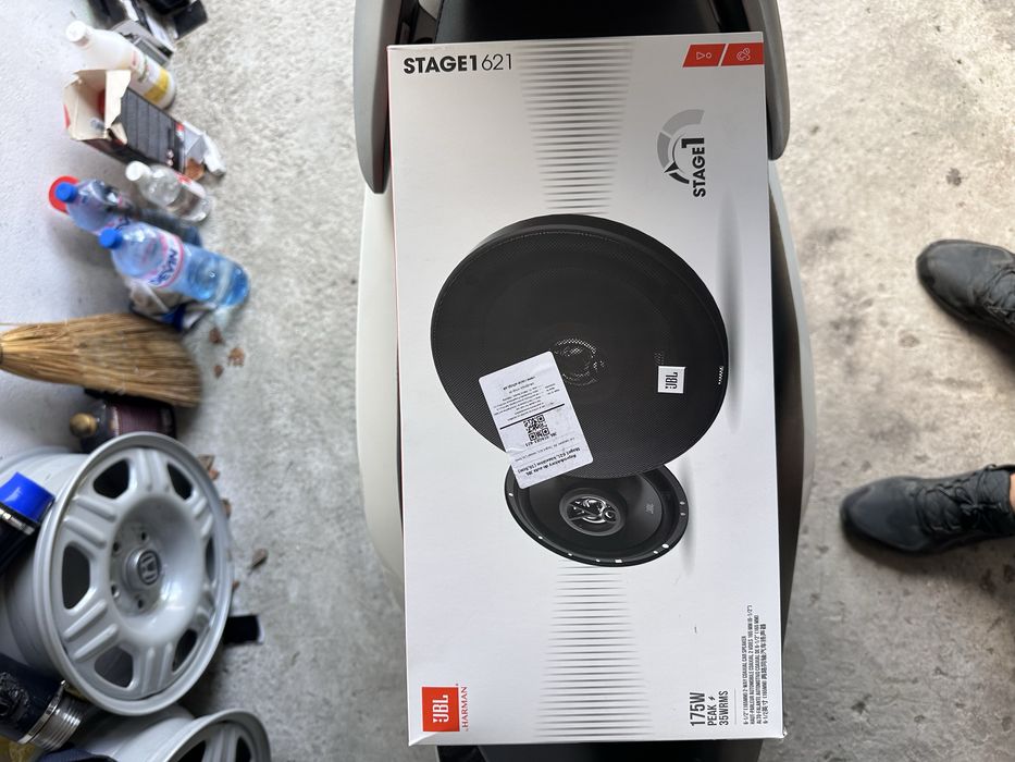 Чисто нови! JBL STAGE1 621