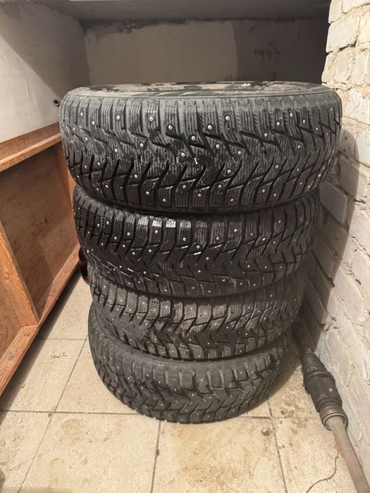 Продам зимние шины