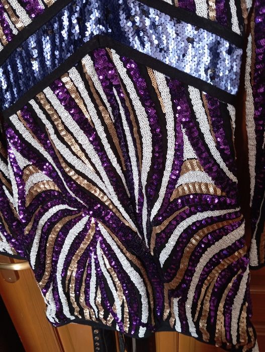 Продам платье с пепильоткам, вечернее, дискои