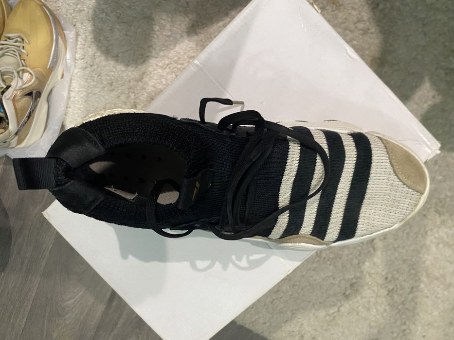 Баскетбольные кроссовки