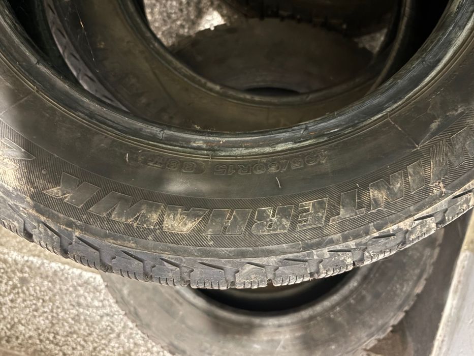 Продавам зимни гуми