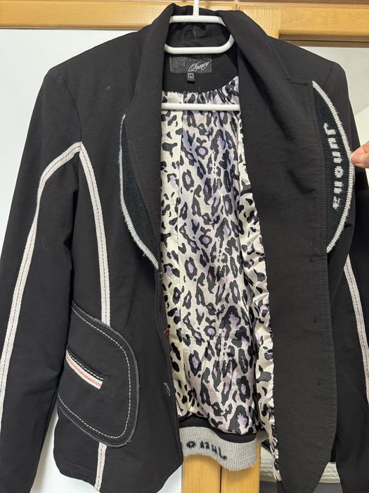 Сако Junona като ново