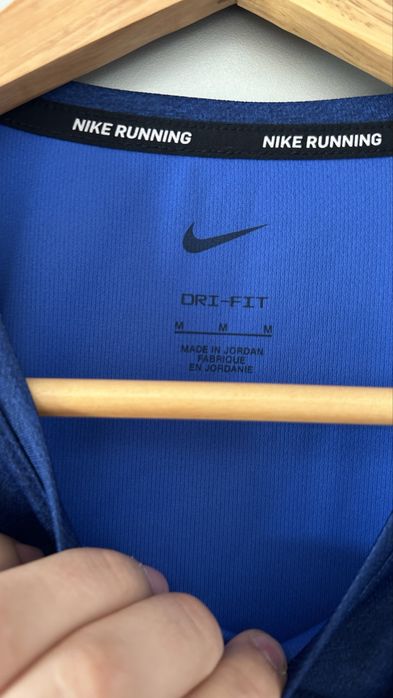 137 Tricoul Nike Running