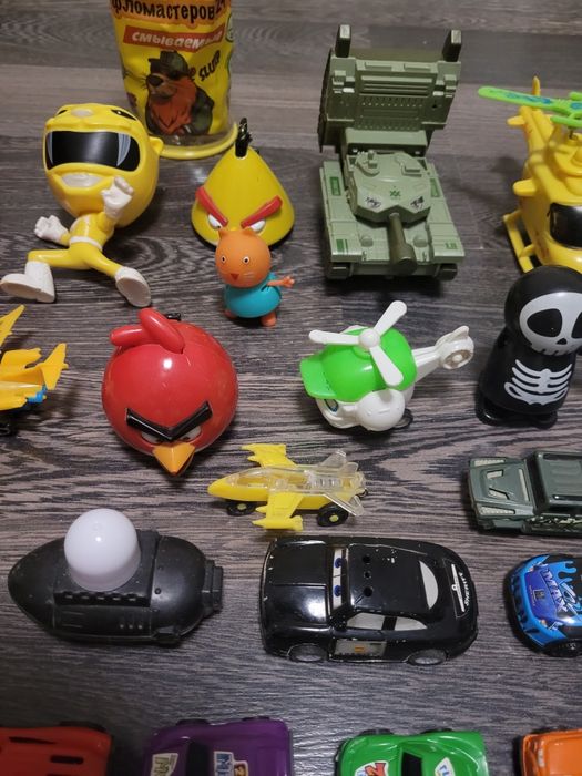 Игрушки разные все за 4000