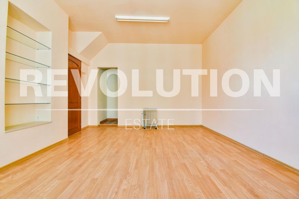 Дава се под наем Тристаен апартамент в София, Център - 70 кв.м за 600 € - Снимка #5