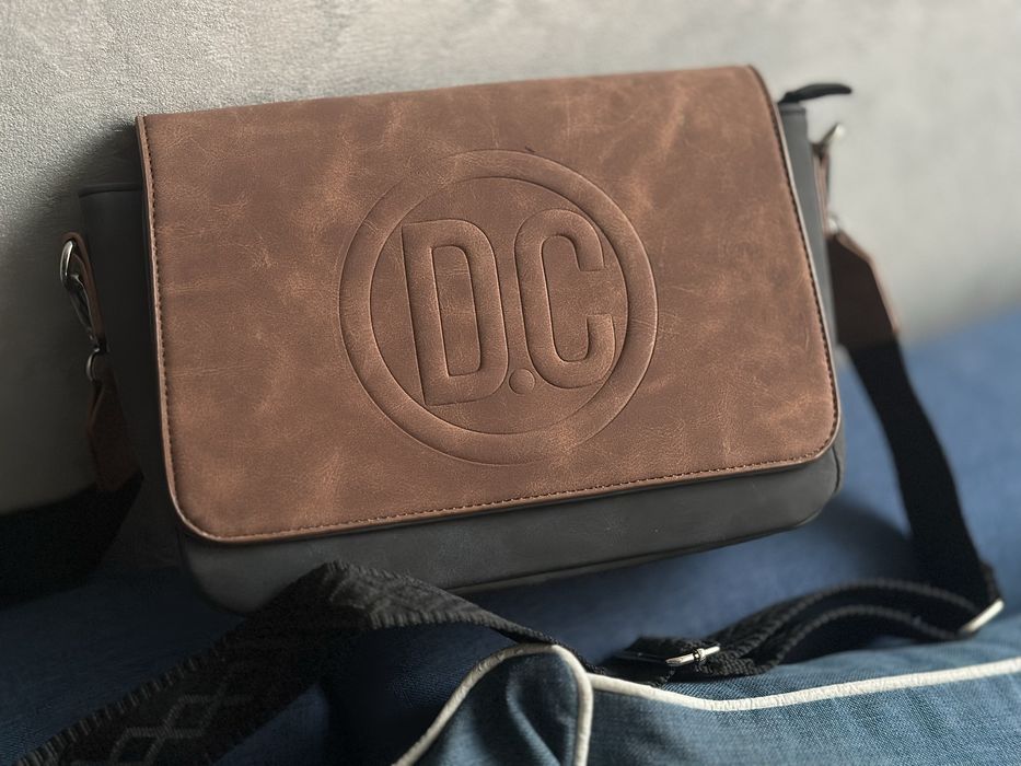 Чанта с дръжка през рамо