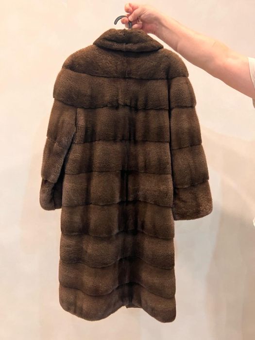 Продам шубу норковую греческая