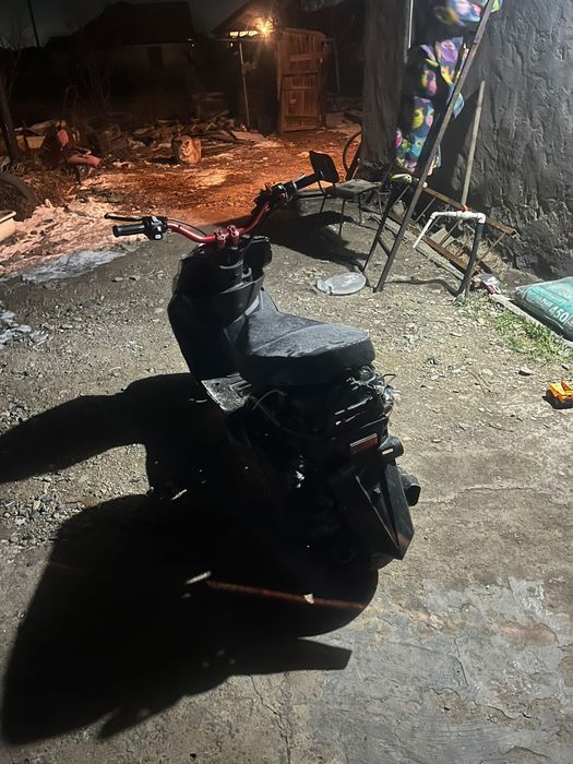 Продам скутер м8 про