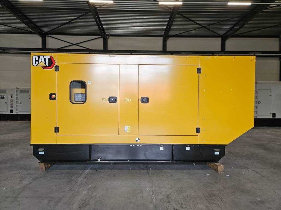 Generator industrial Caterpillar 275 kva 220 kw pentru uz intens 24 luni garantie