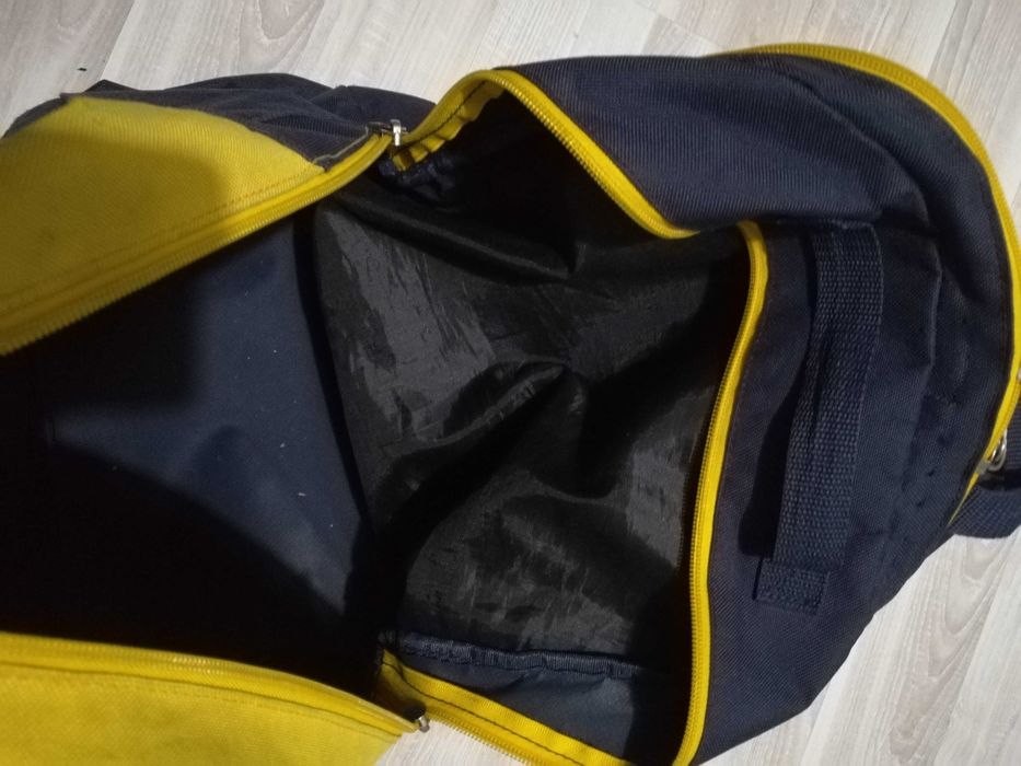 Errea сумка, в хорошом состояние