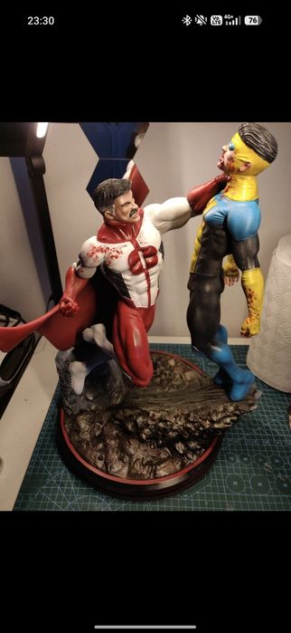 Omniman defeating Invincible 1:5
