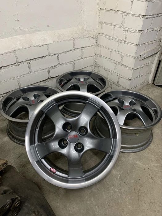 Продам диски с резиной r16