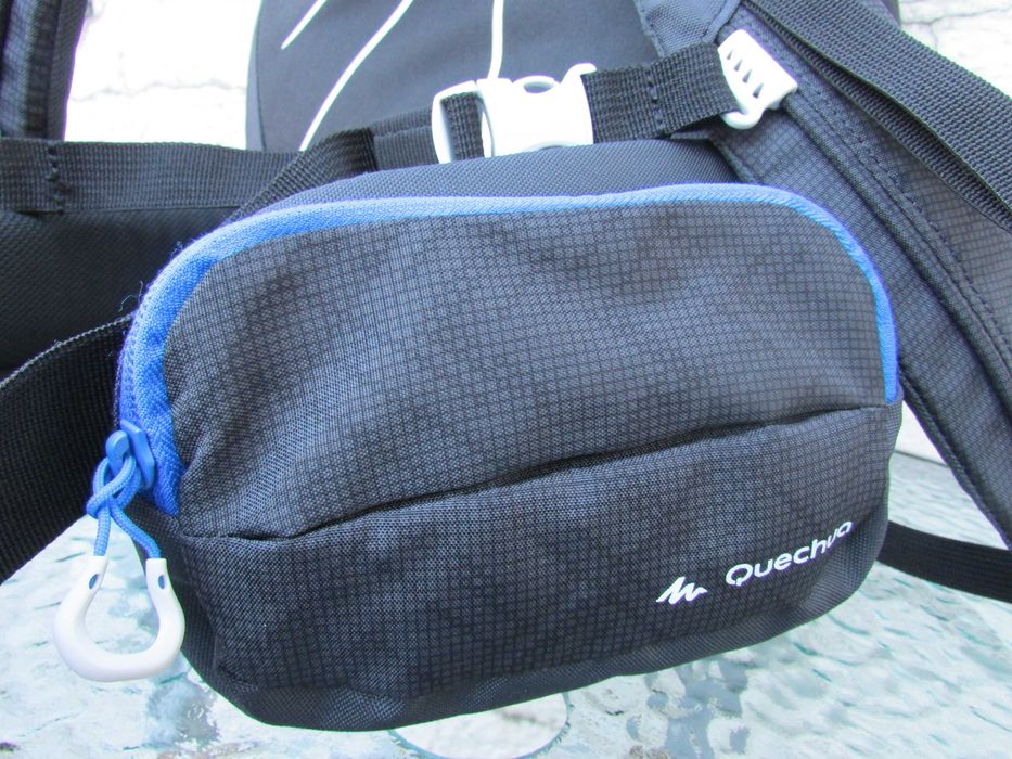 Туристическа раница Quechua Decathlon MH100 30L