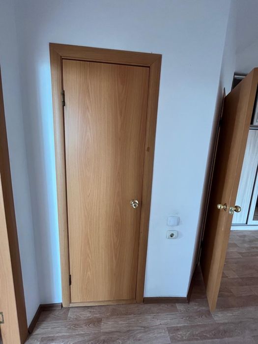 двери с комплектующимися