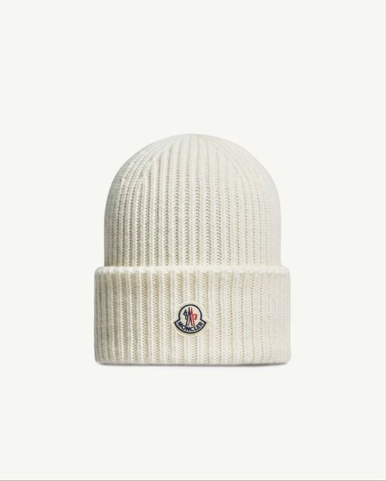 Moncler зимна шапка