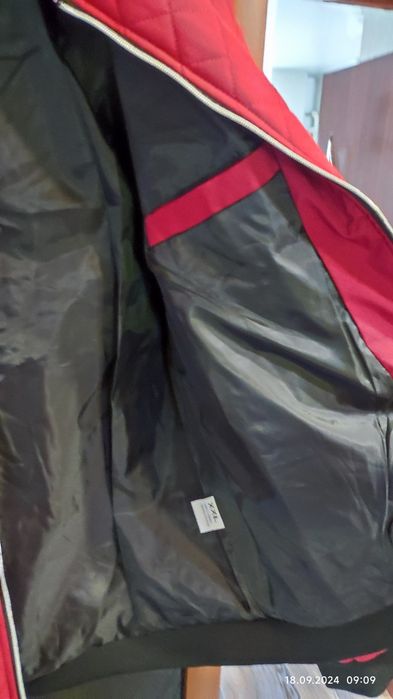 Куртка новая Simelp