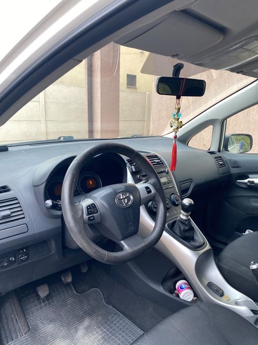 TOYOTA Auris 2012 — imagine 4
