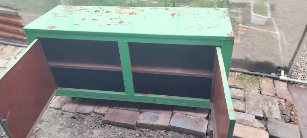 Шкаф слесарный металлический